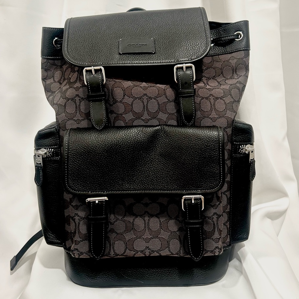 Authentic Coach Sprint Backpack in Signature Jacquard